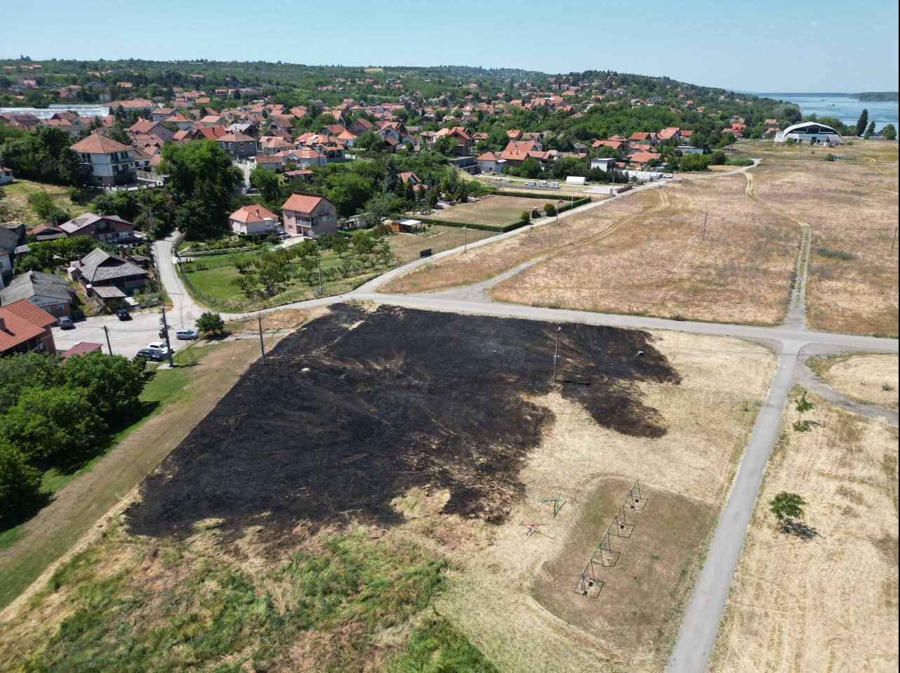 Ugašen požar na Dunavskom keju