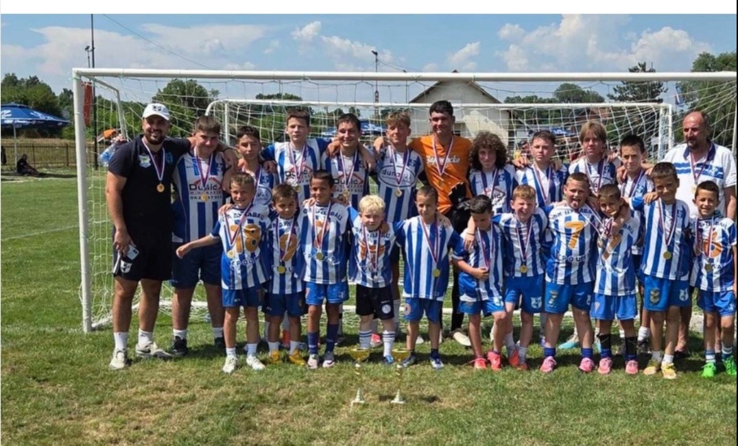 Generacije 2012. I 2018. šampioni turnira u Osipaonici