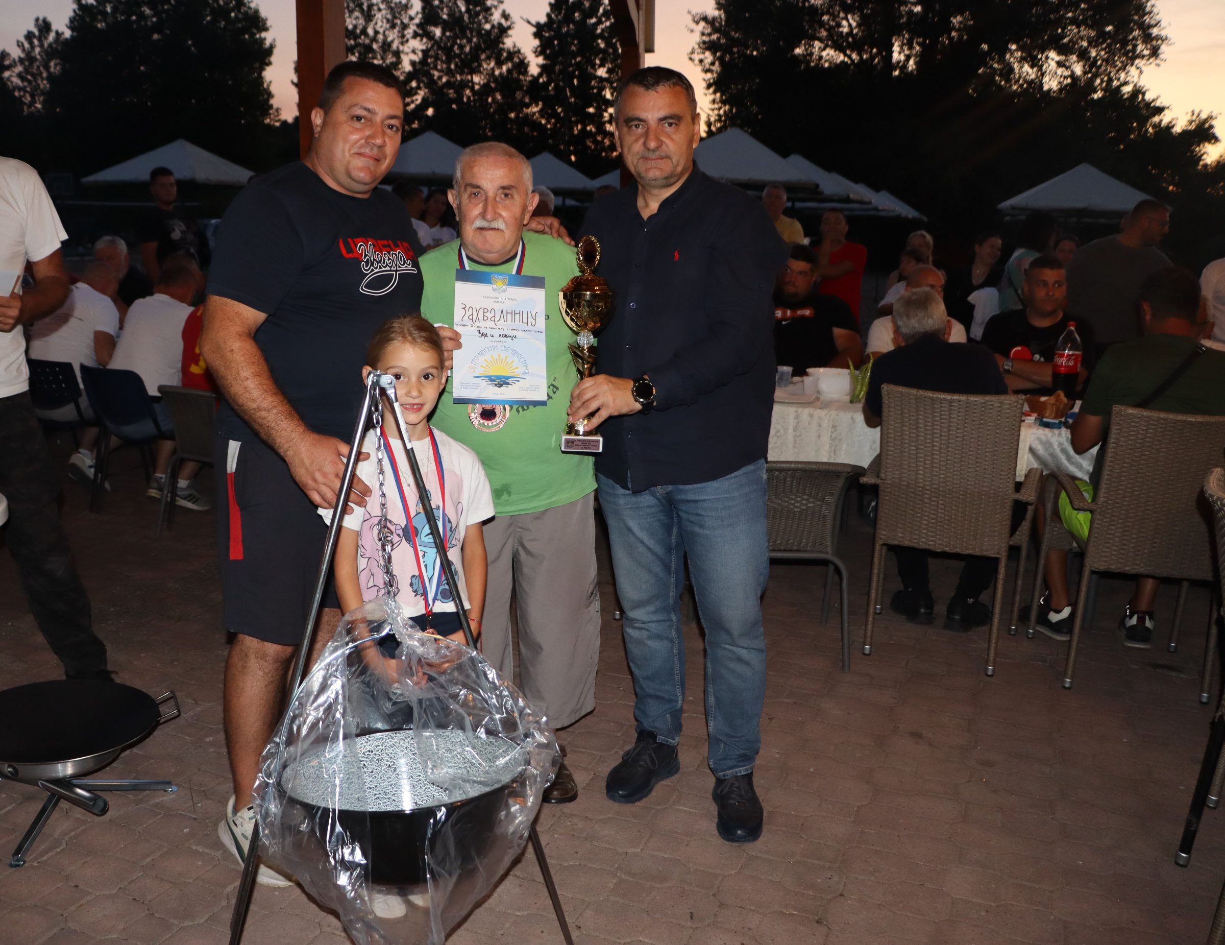 U okviru programa 58. „Gročanskih svečanosti“, na prelepom priobalju „Malina Oaza“, održano je tradicionalno takmičenje u kuvanju lovačkog gulaša