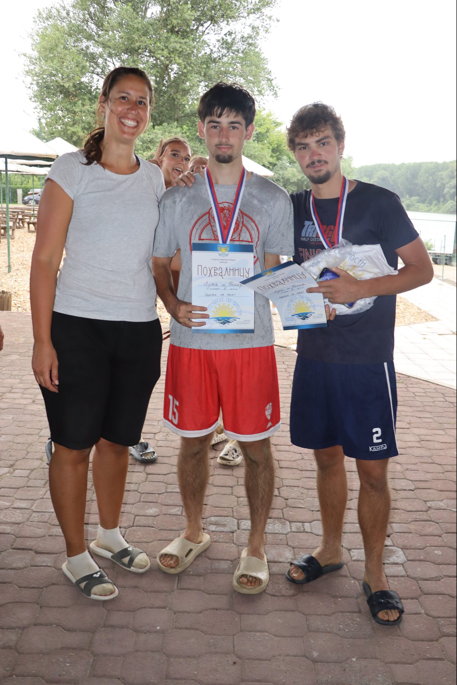 U okviru sportskog programa 58. „Gročanskih svečanosti“, na terenima Male Oaze održan je tradicionalni turnir u odbojci na pesku