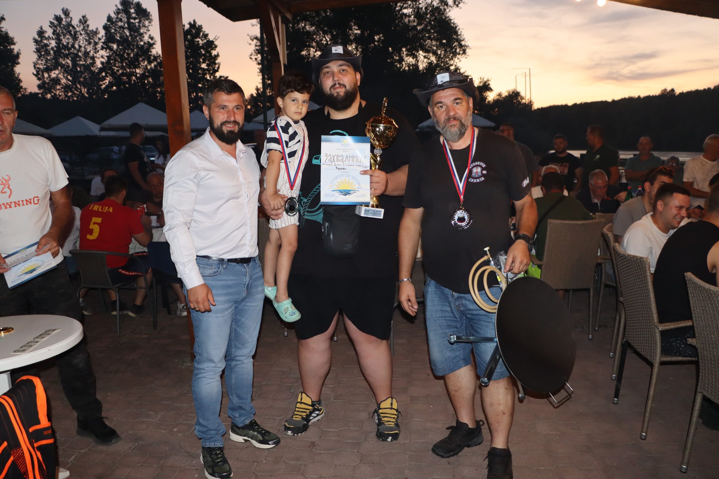 U okviru programa 58. „Gročanskih svečanosti“, na prelepom priobalju „Malina Oaza“, održano je tradicionalno takmičenje u kuvanju lovačkog gulaša