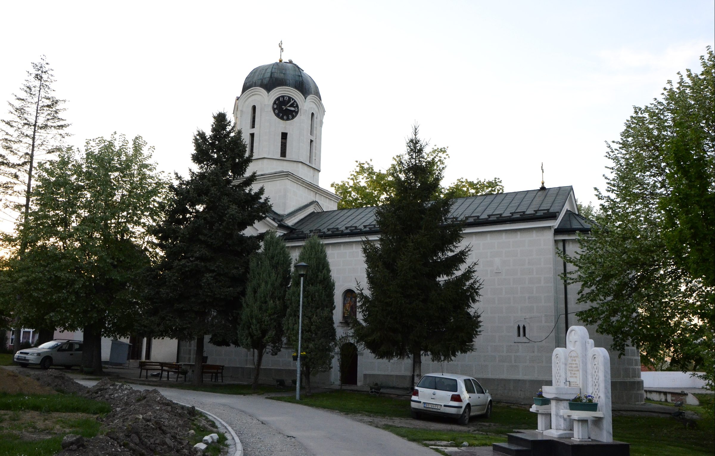 Hram Svetih apostola Petra i Pavla u Vrčinu