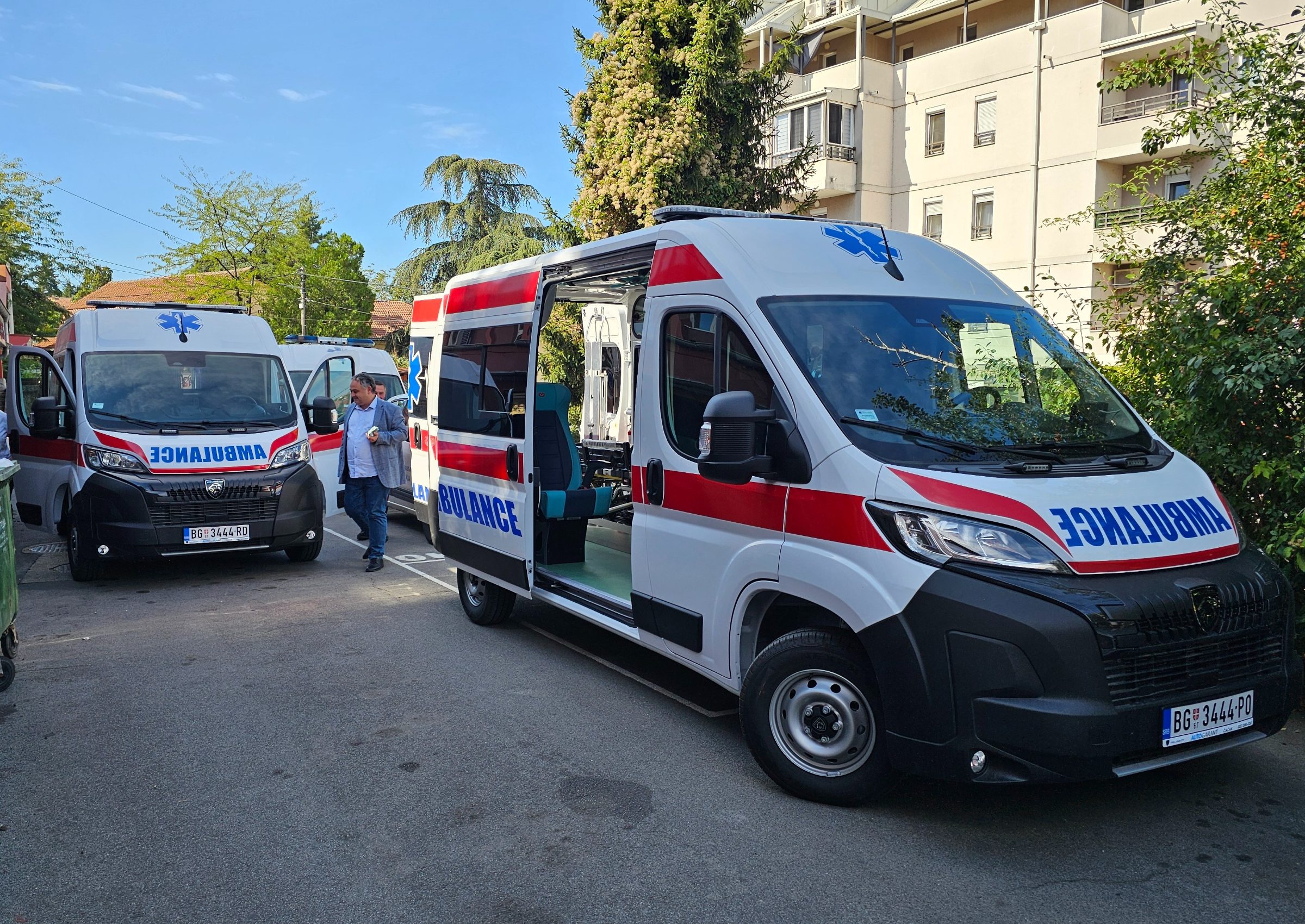 Grocka dobila dva nova sanitetska vozila