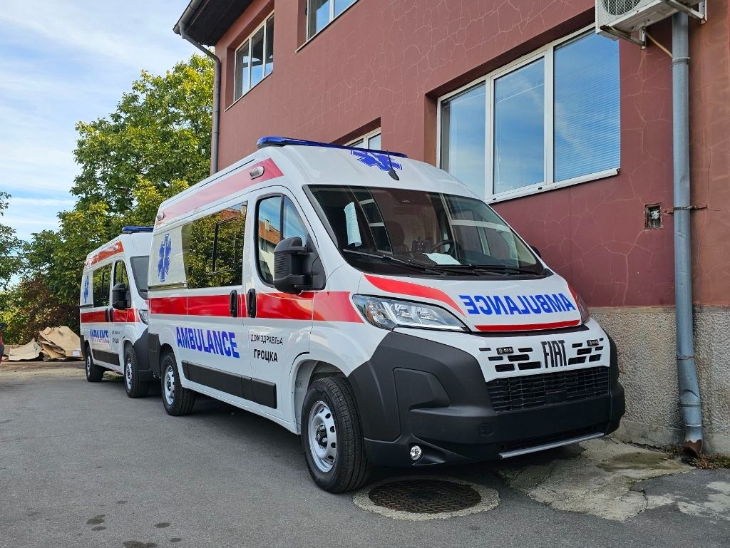 Nova dva sanitetska vozila za Dom zdravlja Grocka